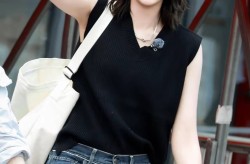 超模卡琳娜：188cm的惊艳行走的时尚焦点！2025年6月5日